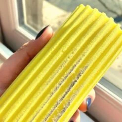 Scrub Daddy Damp Duster - Wonder Stoffer - Geel -Lifestyle-Productwinkel 1195x1200 8