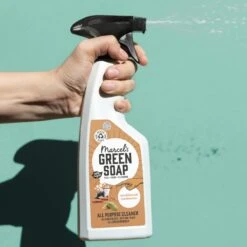 Marcel's Green Soap Allesreiniger Spray - Sandelhout & Kardemom - 500ML 13 Marcel's Green Soap Allesreiniger Spray - Sandelhout & Kardemom - 500ML -Lifestyle-Productwinkel 1200x1200 1187