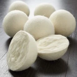 Merkloos Droger Ballen XL 6 Stuks Inclusief Lavendelolie – Zero Waste Dryer Balls - Duurzaam – Wasverzachter – Herbruikbare Drogerballen – Droogt De Was Sneller – Tiny Panda -Lifestyle-Productwinkel 1200x1200 412
