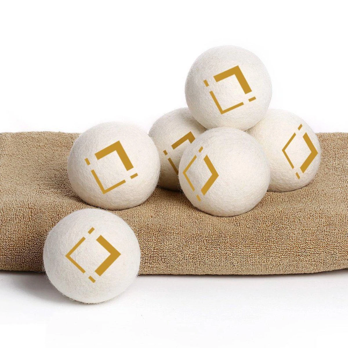 LuxerLiving Wasbol Set Van 6 - Droogt Tot 30% Sneller - Wasverzachter - Droger Ballen - Dryer Balls - Ecologisch - 100% Wol 4 LuxerLiving Wasbol Set Van 6 - Droogt Tot 30% Sneller - Wasverzachter - Droger Ballen - Dryer Balls - Ecologisch - 100% Wol - Afbeelding 2