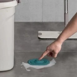 Heuts Goods - Gootsteenzeef - Gootsteenstop - Afvoerzeef - Afvoerstop - Spoelbal - Bad - Douchebak - Keuken - Wasbak - Badkuip - Siliconen - Donkerblauw -Lifestyle-Productwinkel 1200x1200 936