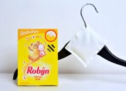 Robijn Geurbuiltjes Zwitsal 1 X 3 Stuks - Geur- Geurbuiltjes- Geurzakjes Voor In De Kledingkast -Lifestyle-Productwinkel 1200x865 1