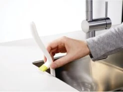 Joseph Joseph Edge Vaatwasborstel - Met Ingebouwde Gootsteensteun - Antraciet -Lifestyle-Productwinkel 1200x904