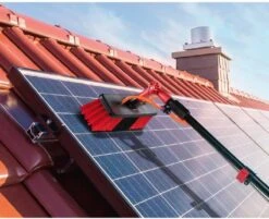 Chimb Telescopische Wasborstel - Uitschuifbare Waterborstel - Ramenwassen - 4,6 Meter - Met Zeepdispenser 18 Chimb Telescopische Wasborstel - Uitschuifbare Waterborstel - Ramenwassen - 4,6 Meter - Met Zeepdispenser -Lifestyle-Productwinkel 1200x975 2