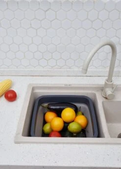 YUGN BLACK Opvouwbare Afwasteil 9 Liter - Afwasbak Teil Wasteil - Afwasbak Vierkant - Afwasteil Opvouwbaar - Ruimtebesparend - Cadeau Tip -Lifestyle-Productwinkel 863x1200